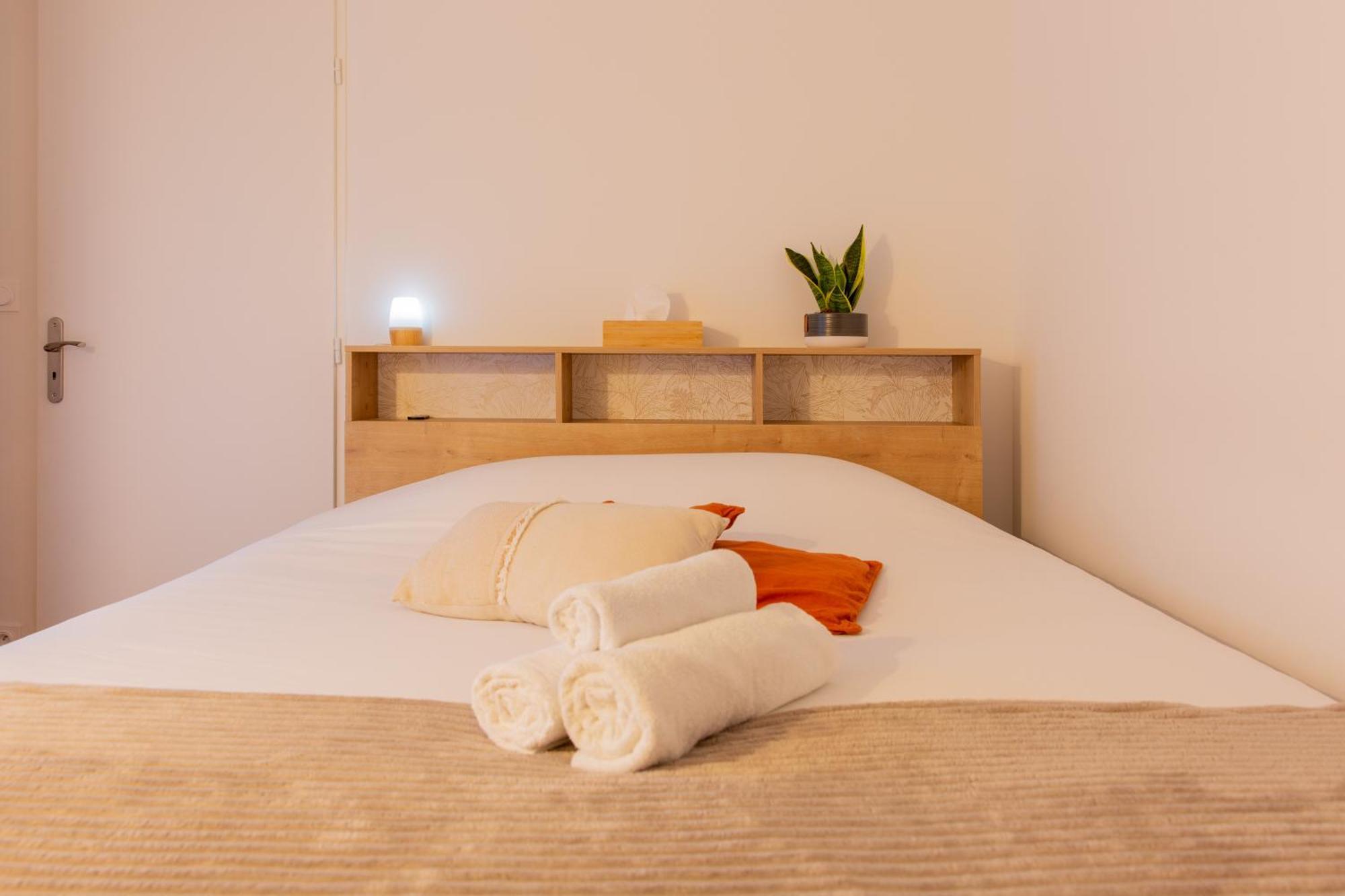 Delalauret Apartment - Vannes Centre Екстер'єр фото